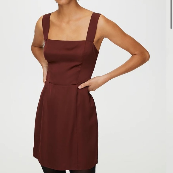 Aritzia Dresses & Skirts - Aritzia Sunday Best Tatiana Dress